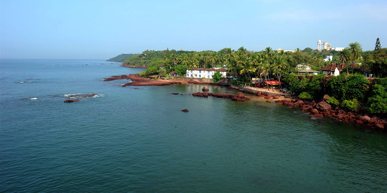 Dona Paula Beach, Goa