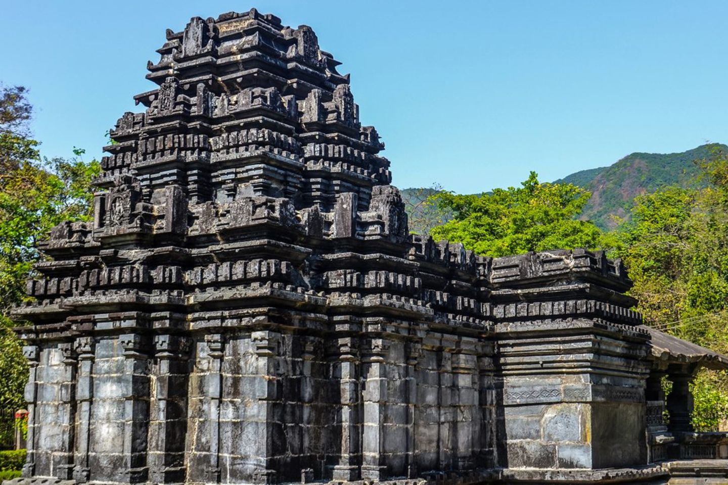 Shri Mahadeva Temple